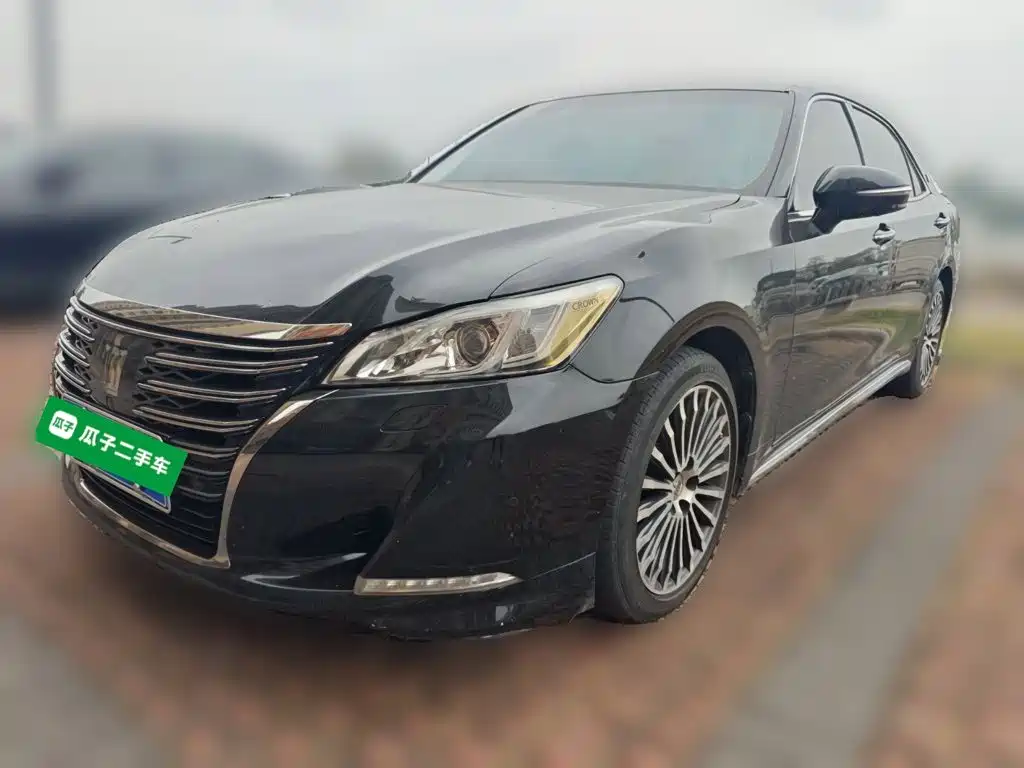 Toyota Crown 2018
