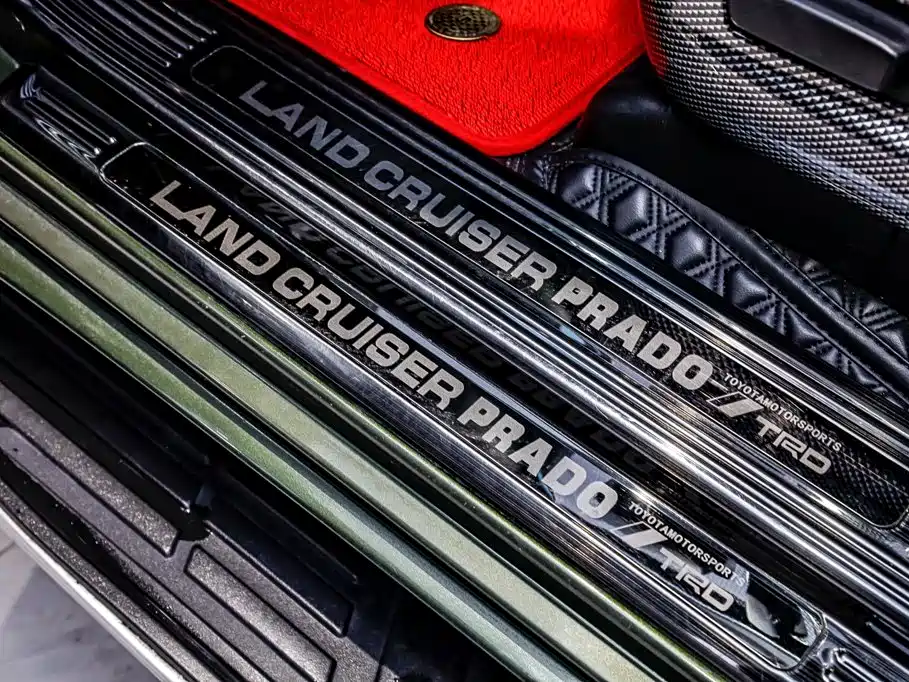 Toyota Prado 2011 — фото 29
