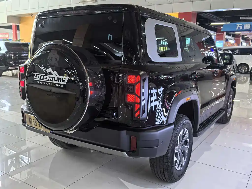 Beijing Off-Road BJ40 2025 — фото 17