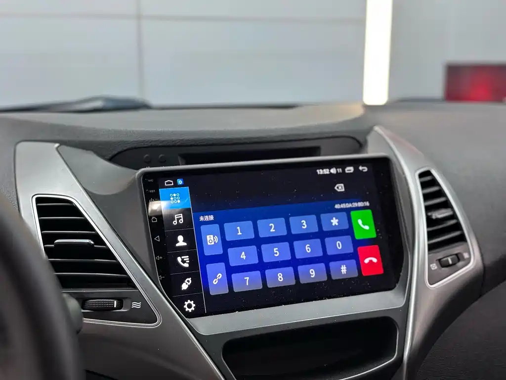Hyundai Elantra Langdong 2017 — фото 8