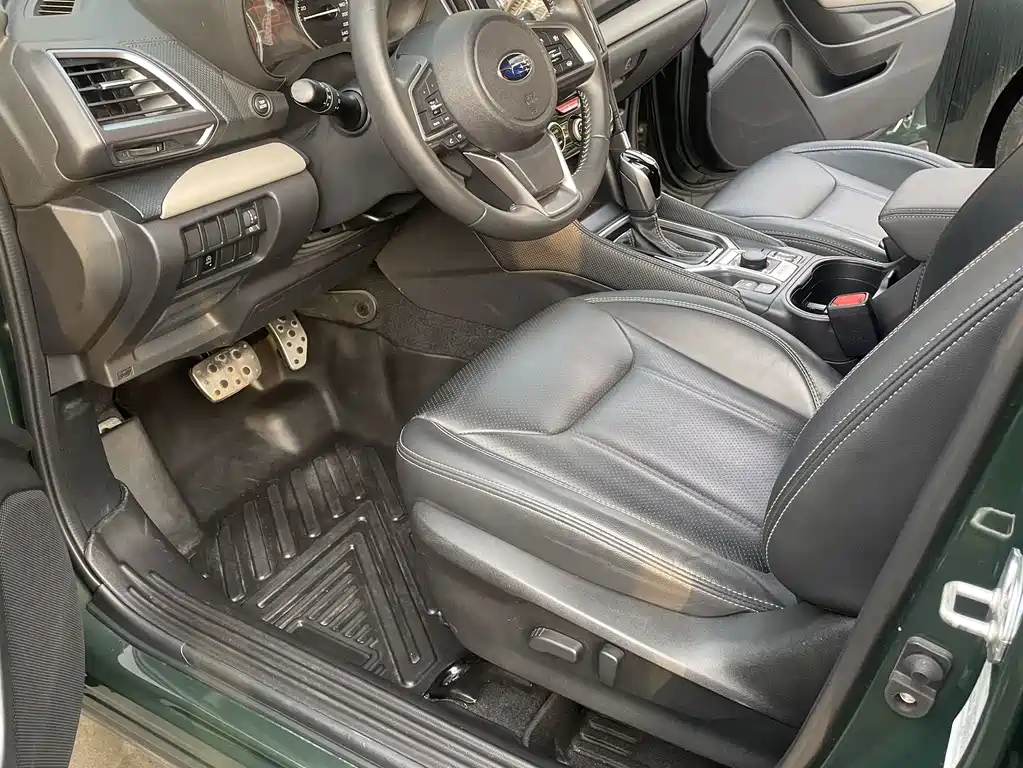 Subaru Forester 2022 — фото 9