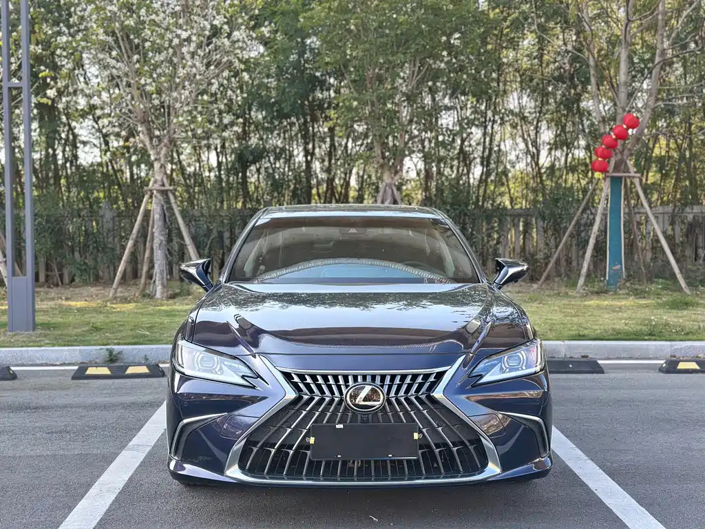 Lexus ES 2021 — фото 2
