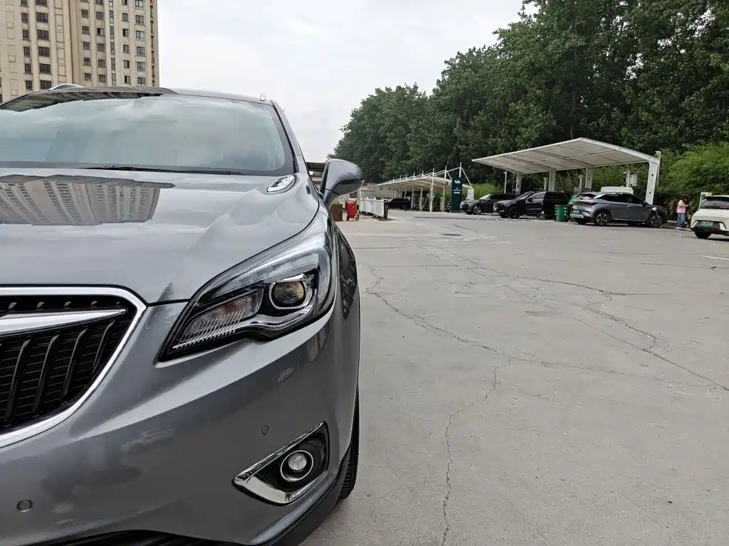 Buick Envision Plus 2018 — фото 11