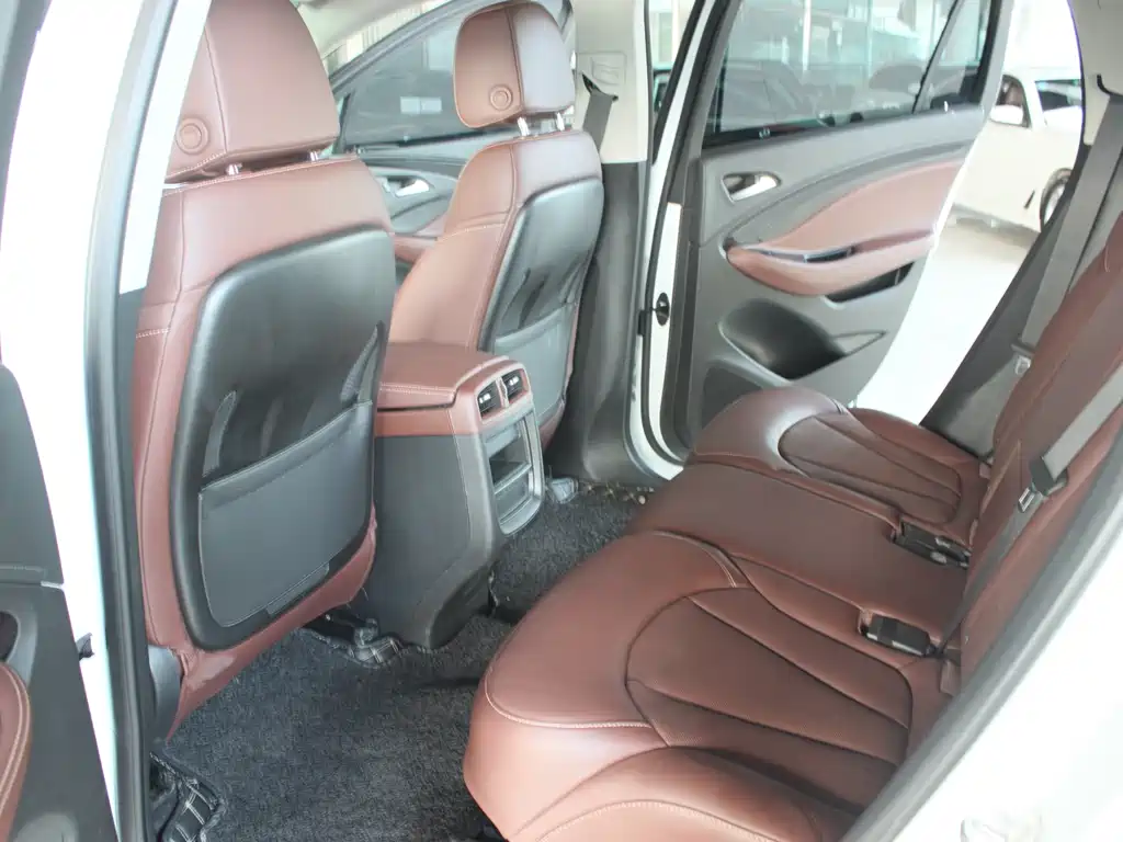 Buick Envision Plus 2020 — фото 36