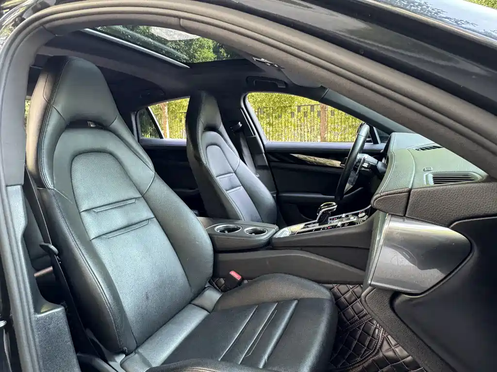 Porsche Panamera 2019 — фото 14