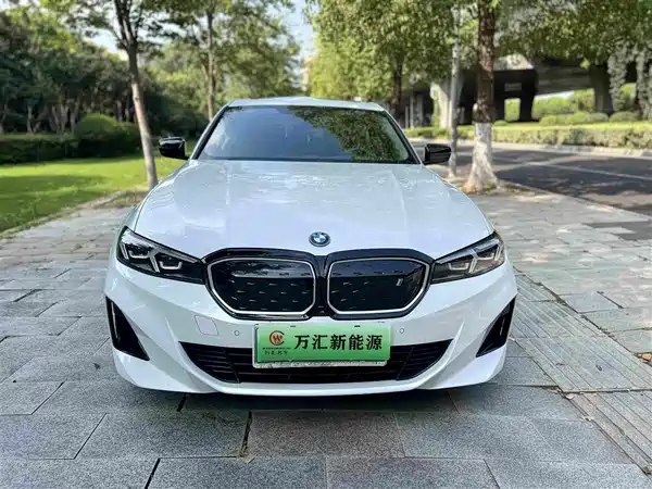 BMW i3 2023