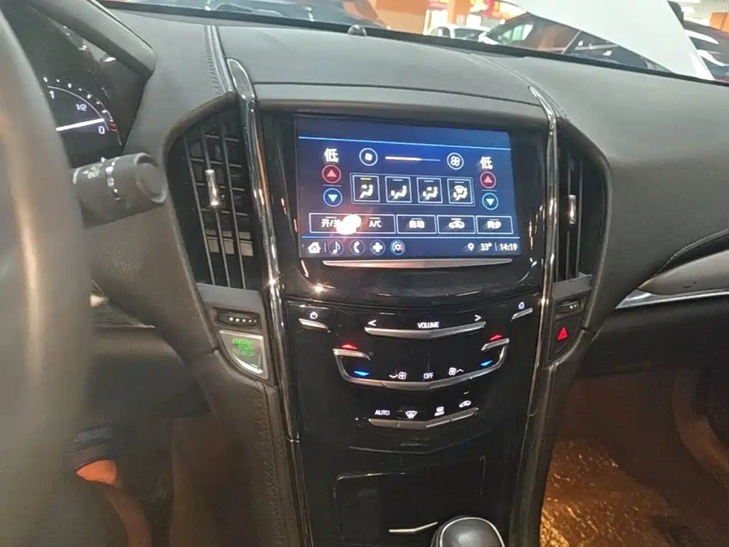 Cadillac ATS-L 2019 — фото 13