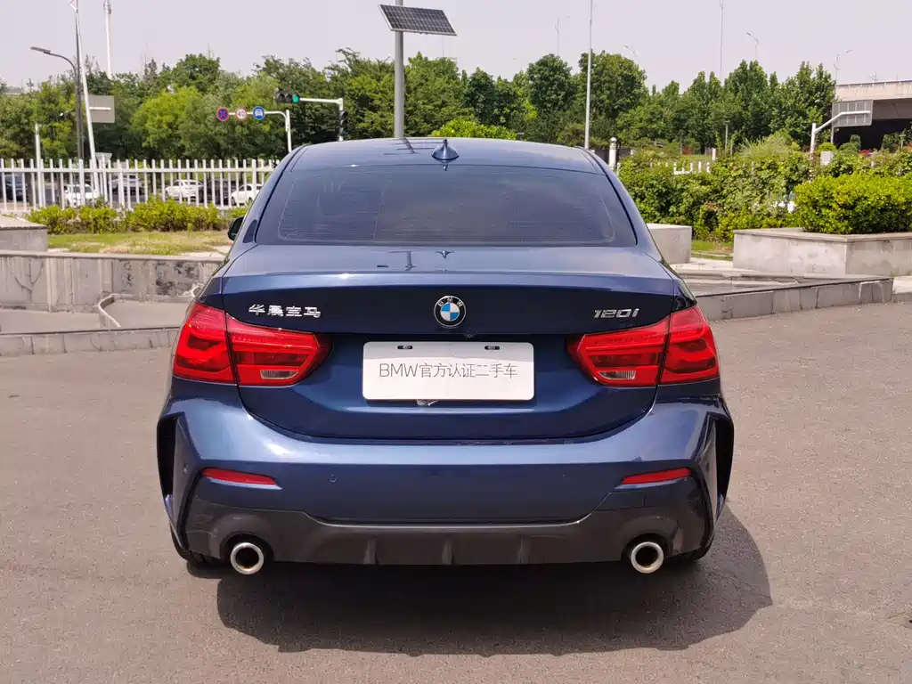 BMW 1 Series 2023