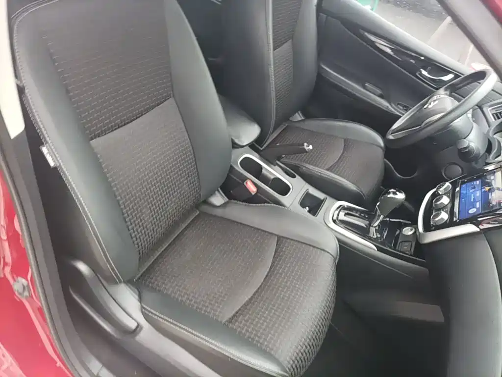Nissan Tiida 2019 — фото 25