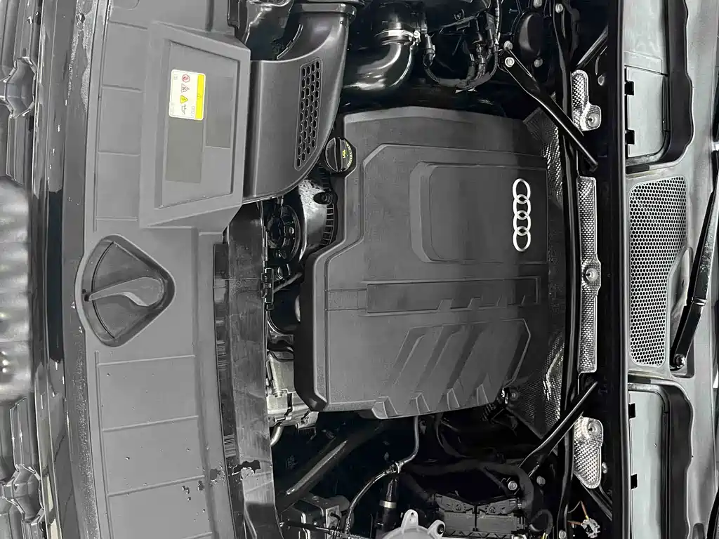 Audi Q5L 2023 — фото 25