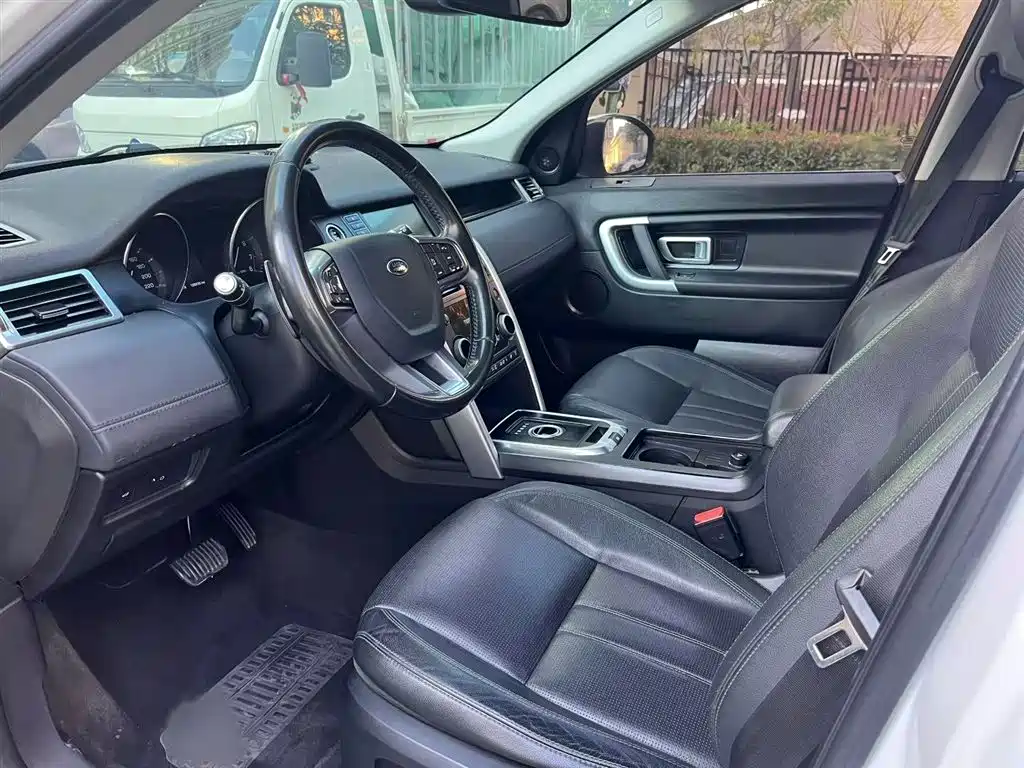 Land Rover Discovery Sport 2016 — фото 23