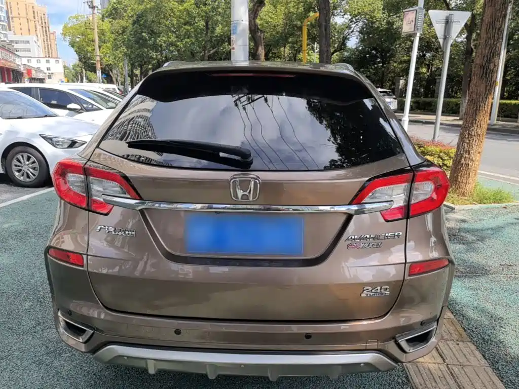 Honda Avancier 2017 — фото 6