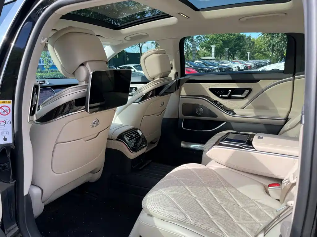 Mercedes-Benz Maybach S-Class 2021 — фото 13