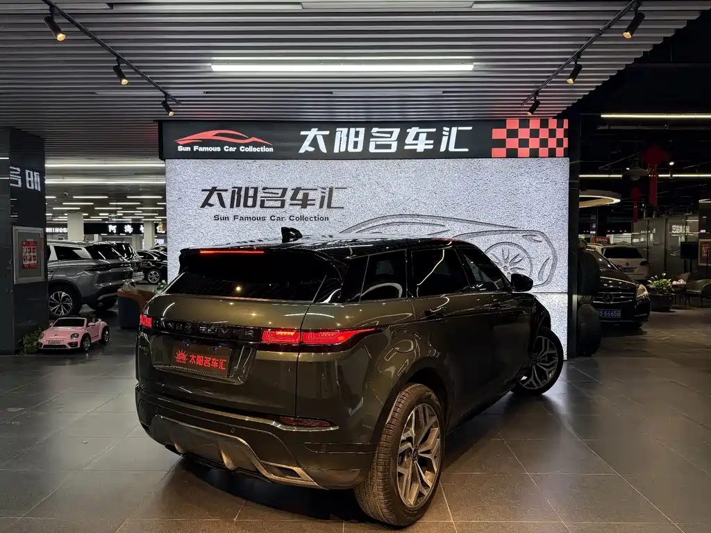 Land Rover Evoque 2022 — фото 17