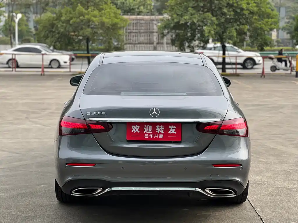 Mercedes-Benz E-Class 2021