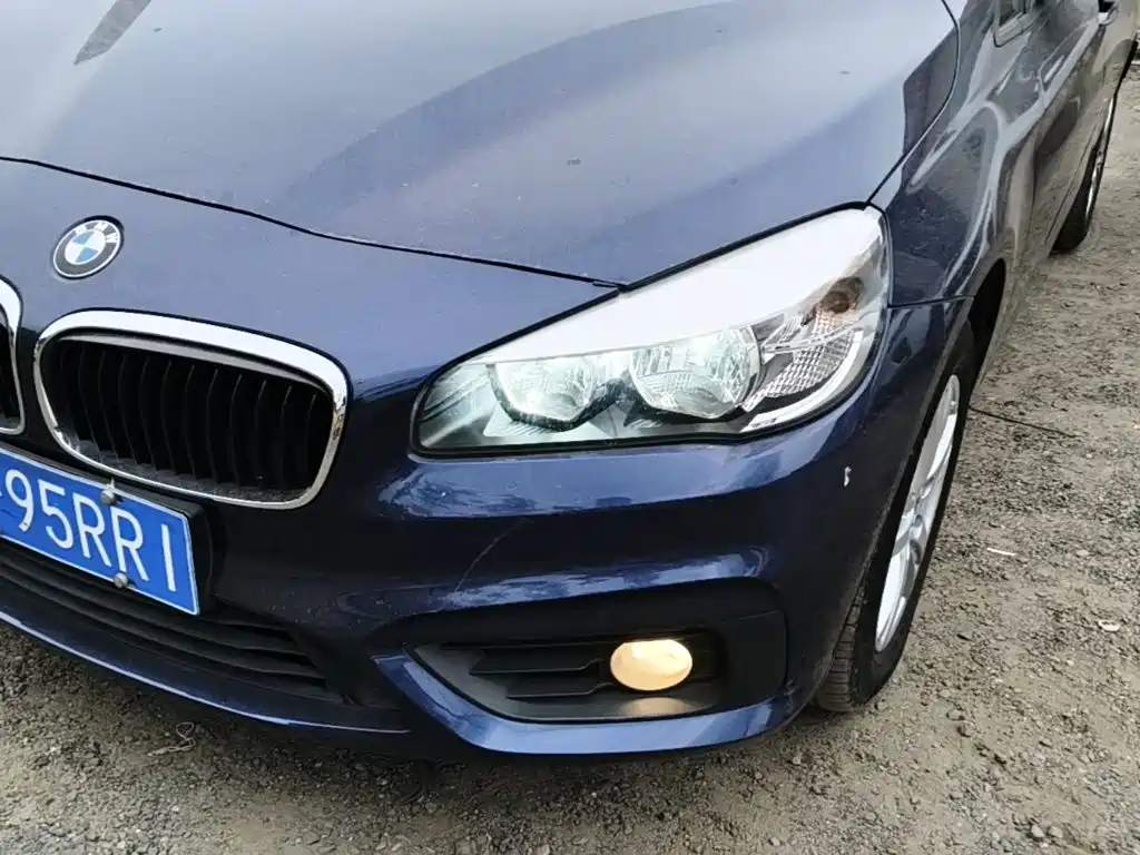 BMW 2 Series Wagon 2019 — фото 24