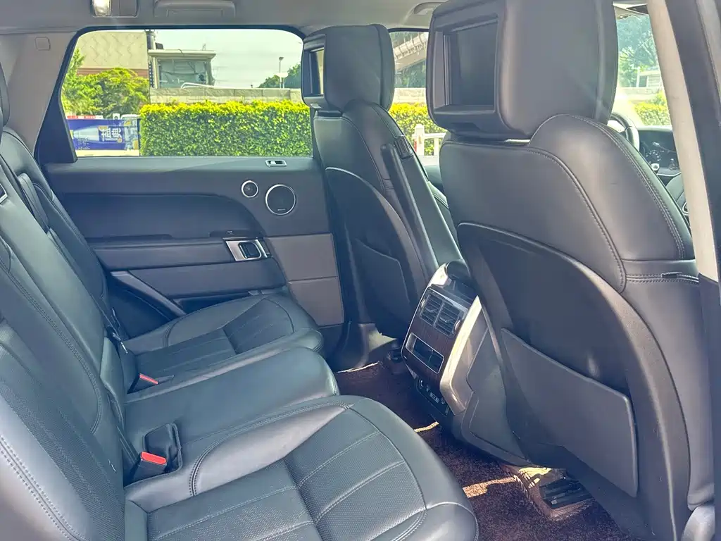 Land Rover Range Rover Sport New Energy 2019 — фото 8
