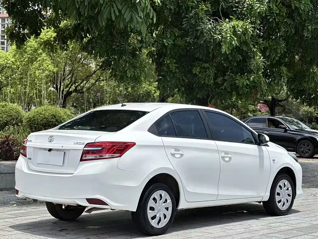 Toyota Vios 2018 — фото 9