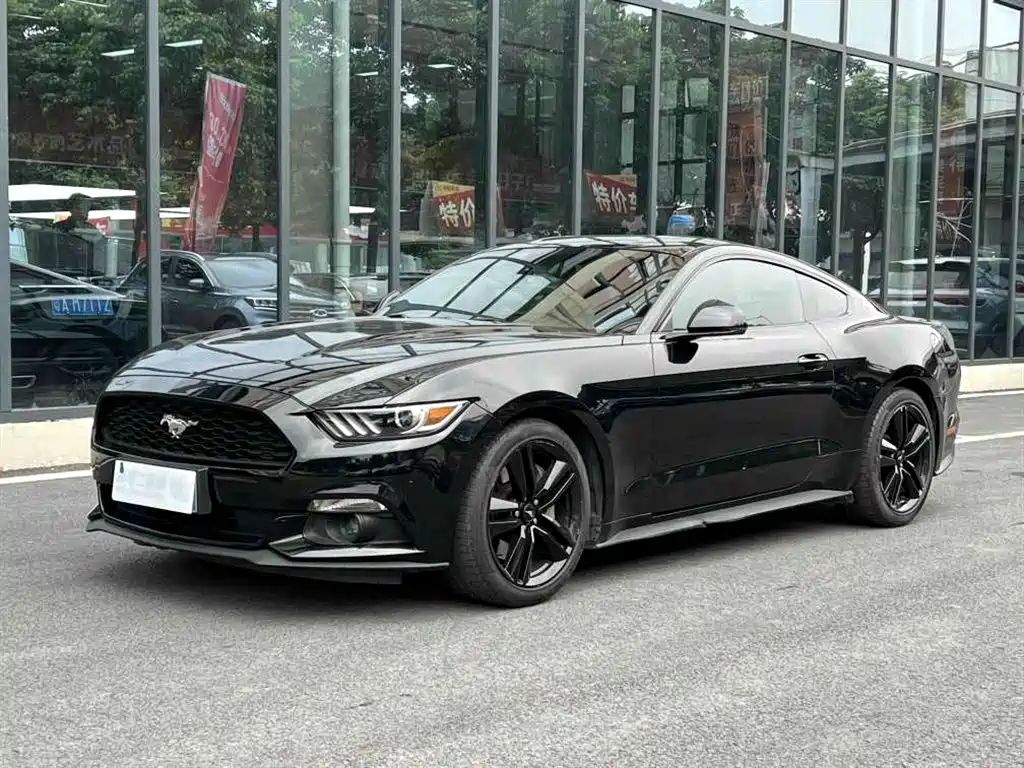 Ford Mustang 2017 — фото 1