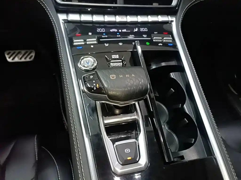 Changan CS85 COUPE 2020 — фото 14