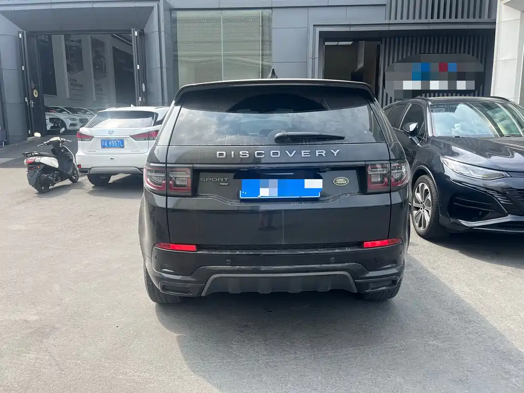 Land Rover Discovery Sport 2022 — фото 8