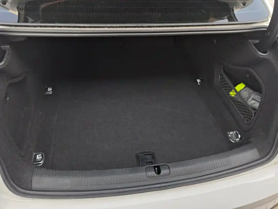 Audi A4L 2023