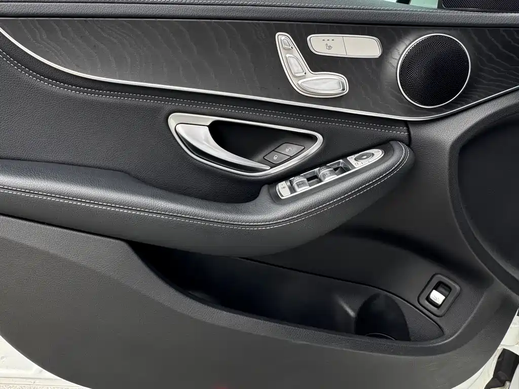 Mercedes-Benz C-Class 2017 — фото 7