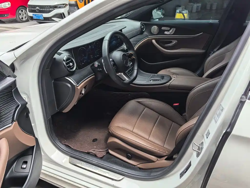 Mercedes-Benz E-Class 2023