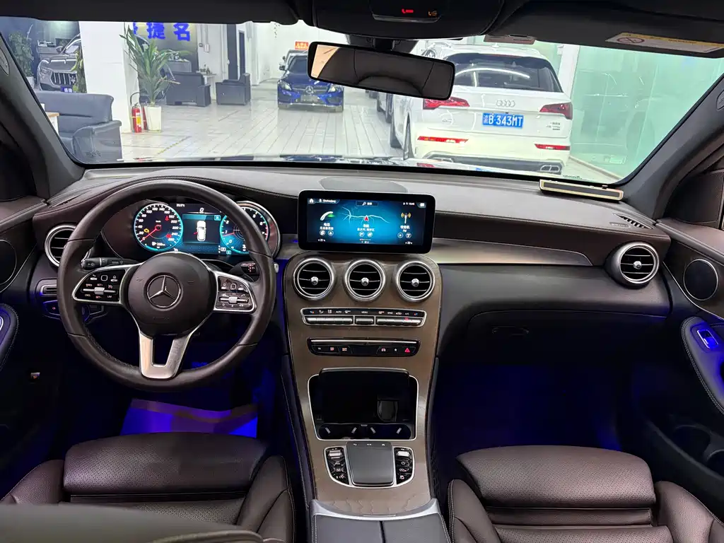 Mercedes-Benz GLC 2019 — фото 10