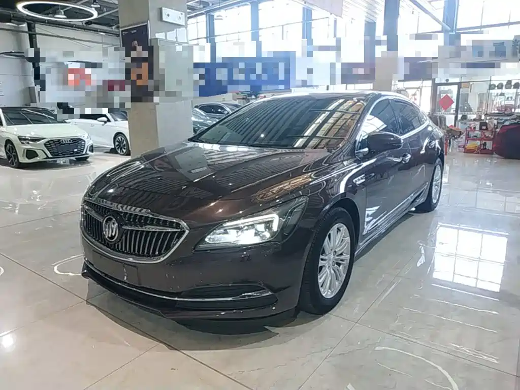 Buick LaCrosse 2018 — фото 1