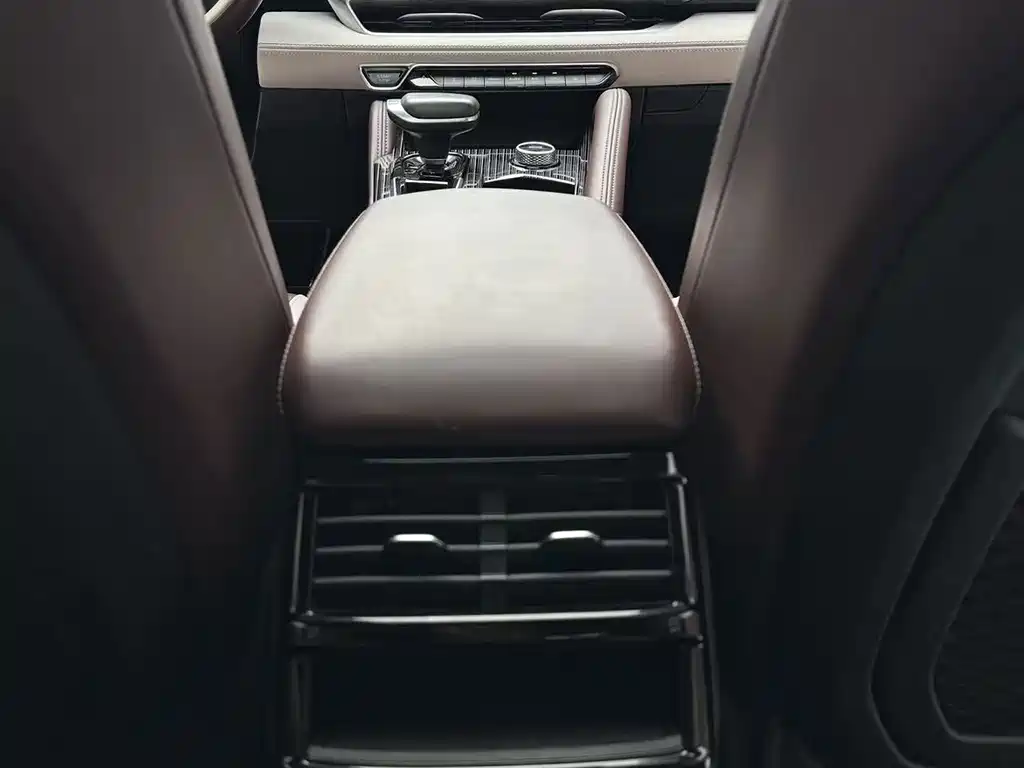 Geely Xingyue L 2022 — фото 14