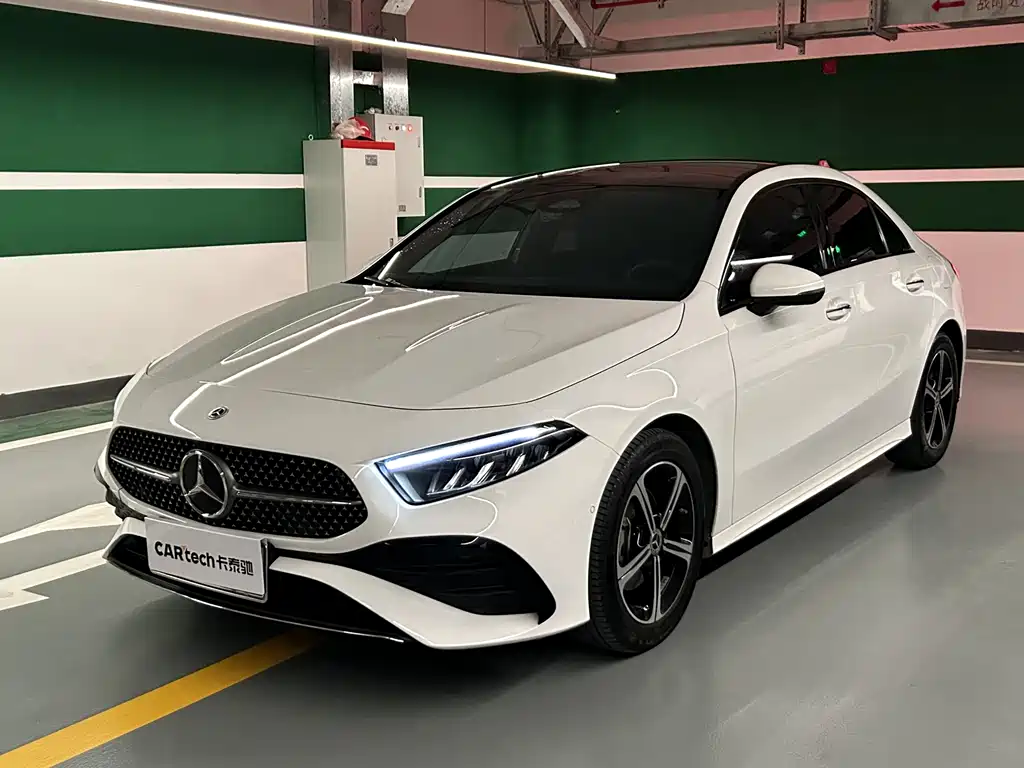 Mercedes-Benz A-Class 2024 — фото 1