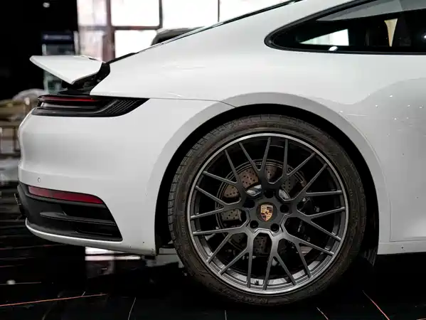 Porsche 911 2024