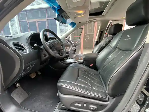 Infiniti JX 2013