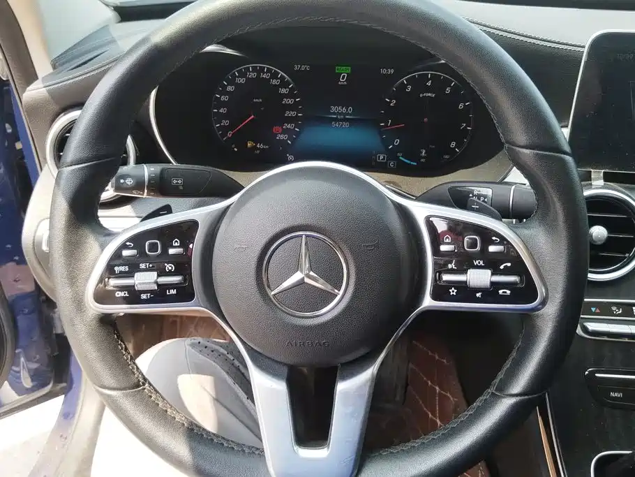 Mercedes-Benz C-Class 2019 — фото 15