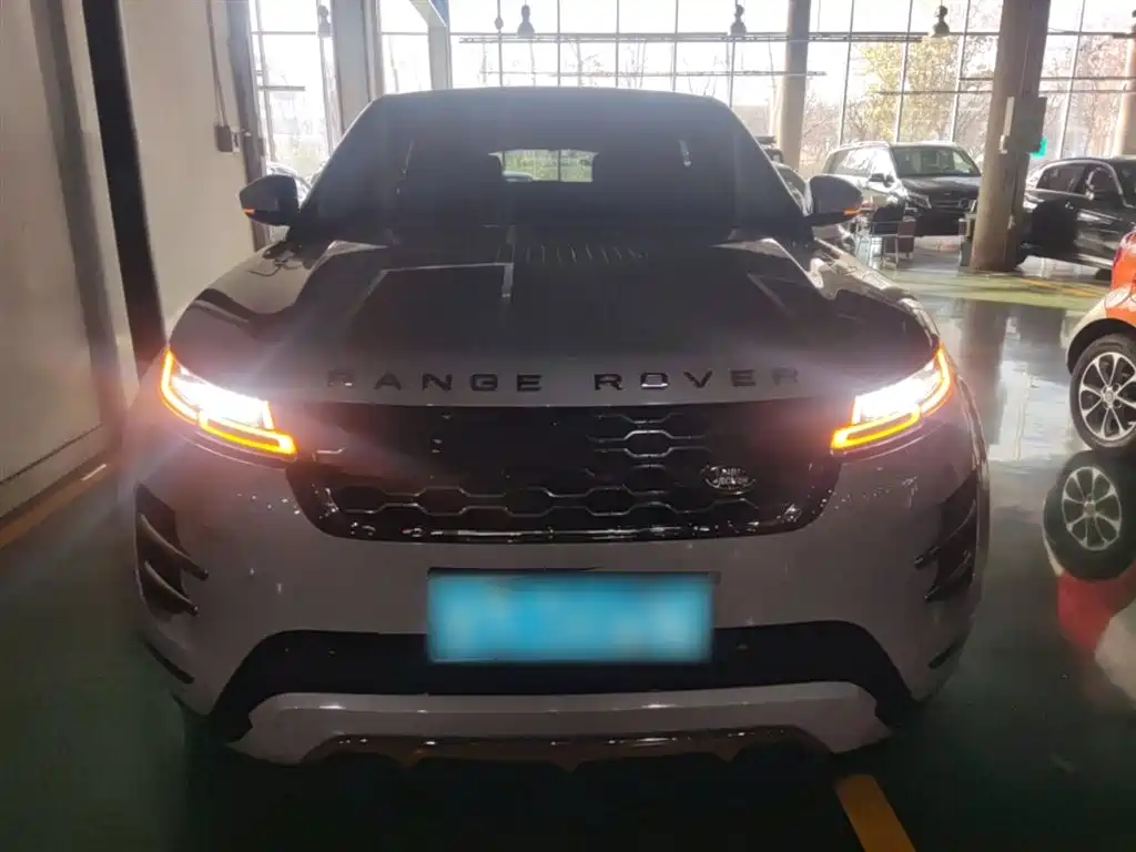 Land Rover Evoque 2024 — фото 3