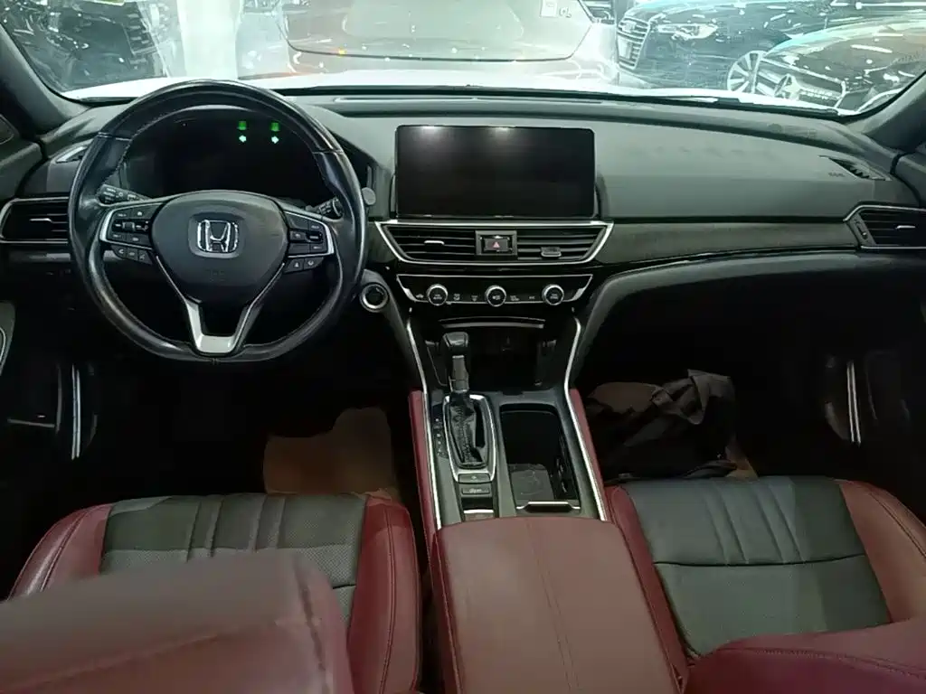 Honda Inspire 2022 — фото 10