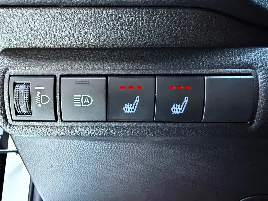 Toyota Corolla 2022 — фото 10