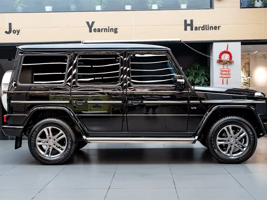 Mercedes-Benz G-Class 2011