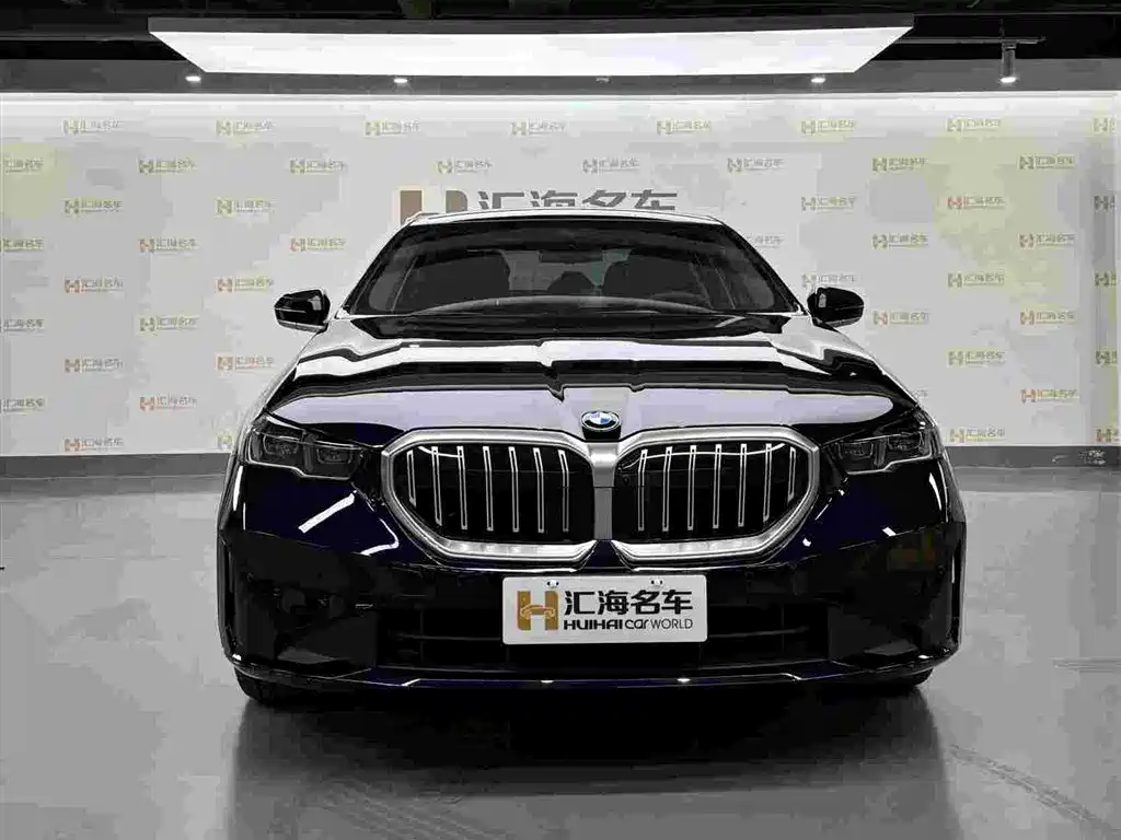 BMW 5 Series 2024