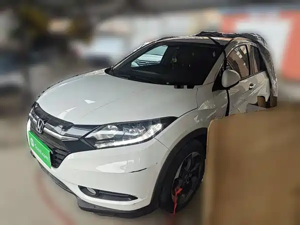 Honda Vezel 2015