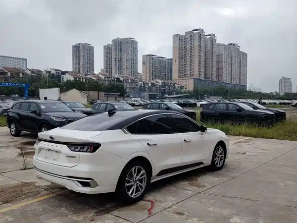 Ford Mondeo 2022