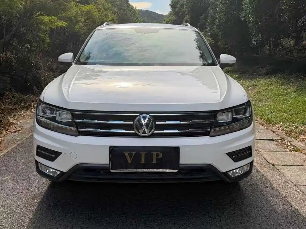 Volkswagen Tiguan L 2018 — фото 2