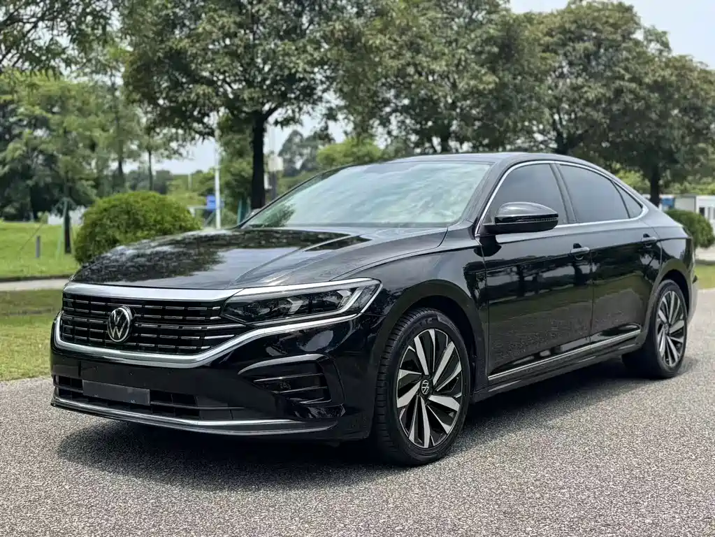 Volkswagen Passat 2022