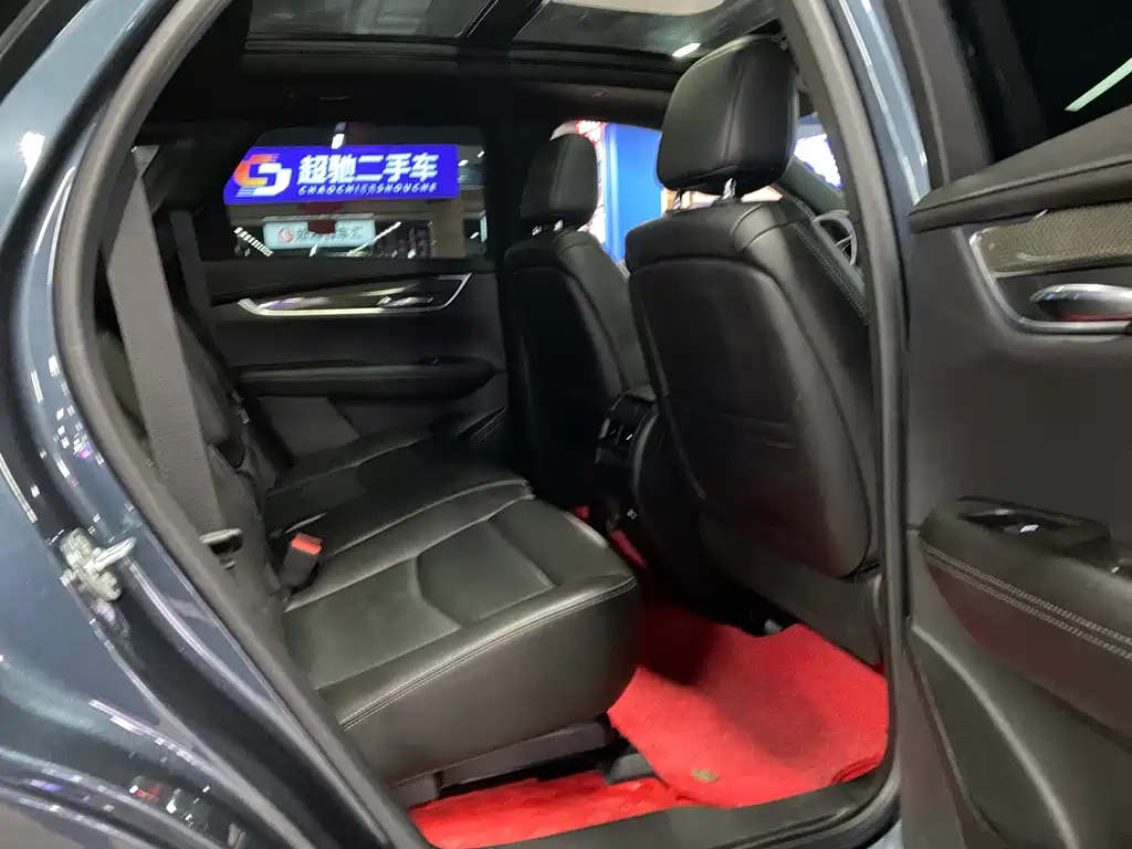 Cadillac XT5 2024 — фото 11