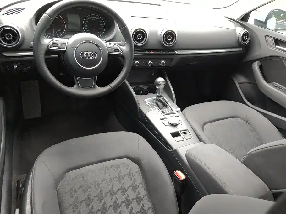 Audi A3 2016 — фото 12