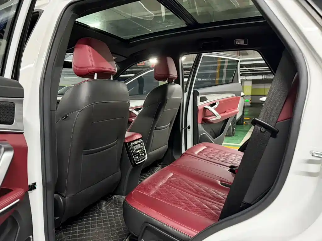 Jetour X70 PLUS 2023 — фото 13