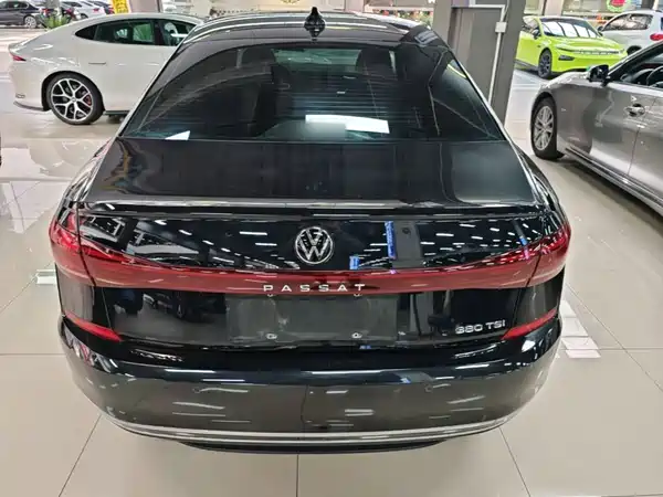 Volkswagen Passat 2022