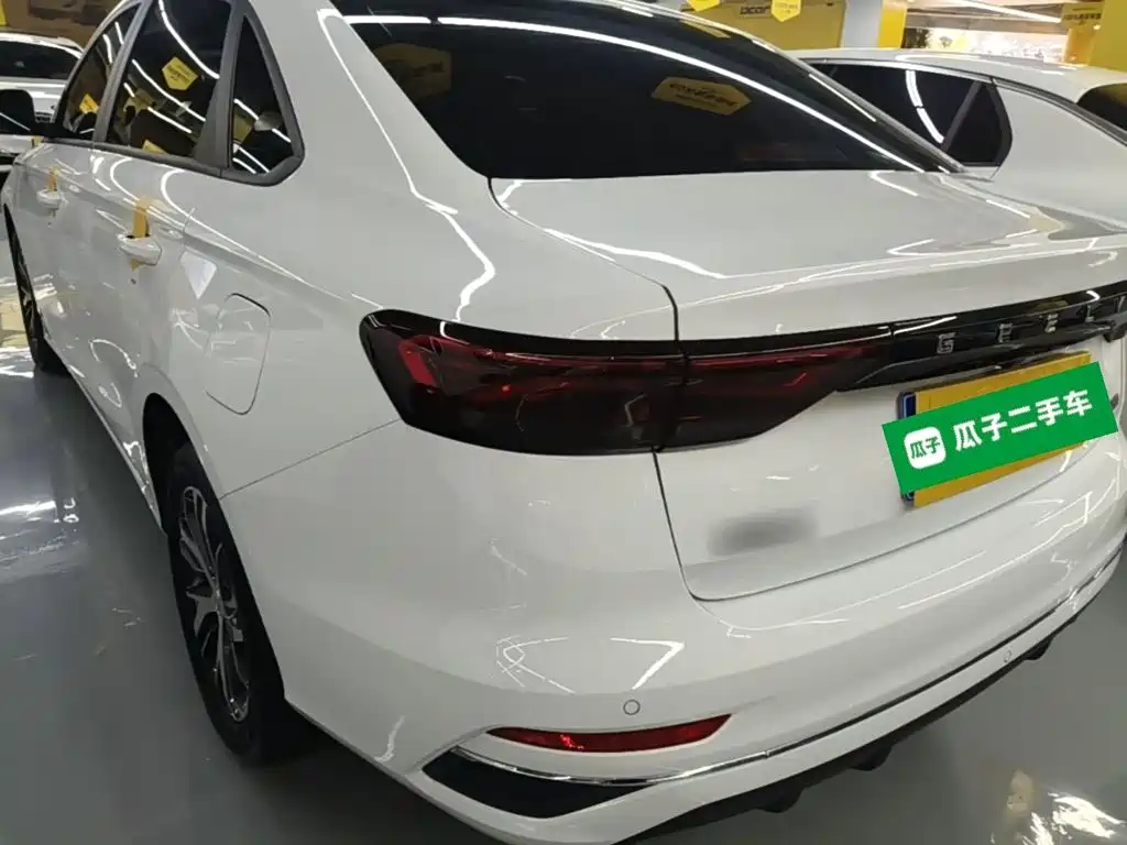 Geely Emgrand 2026