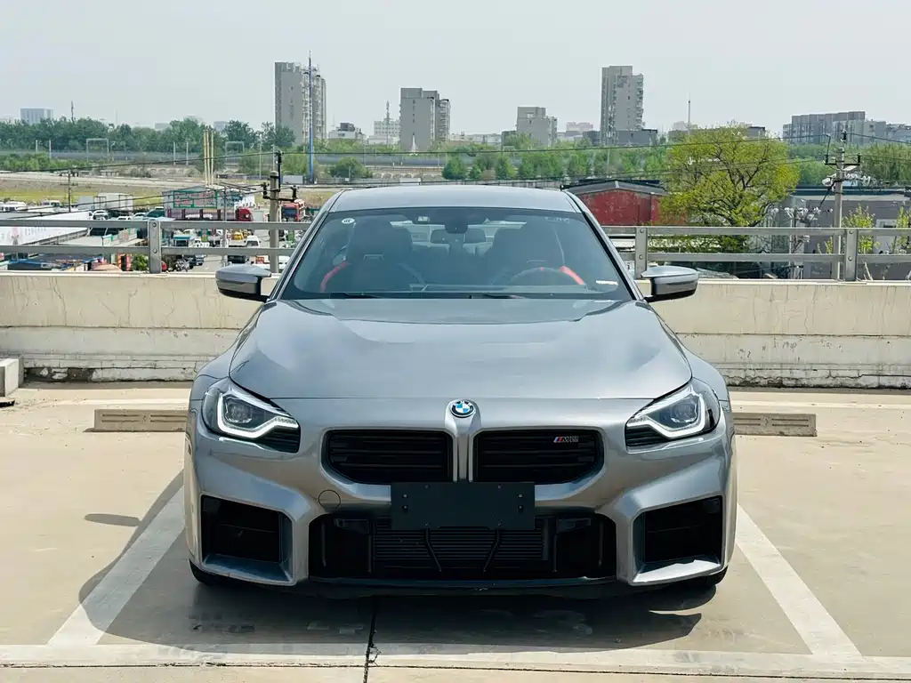 BMW M2 2025 — фото 2